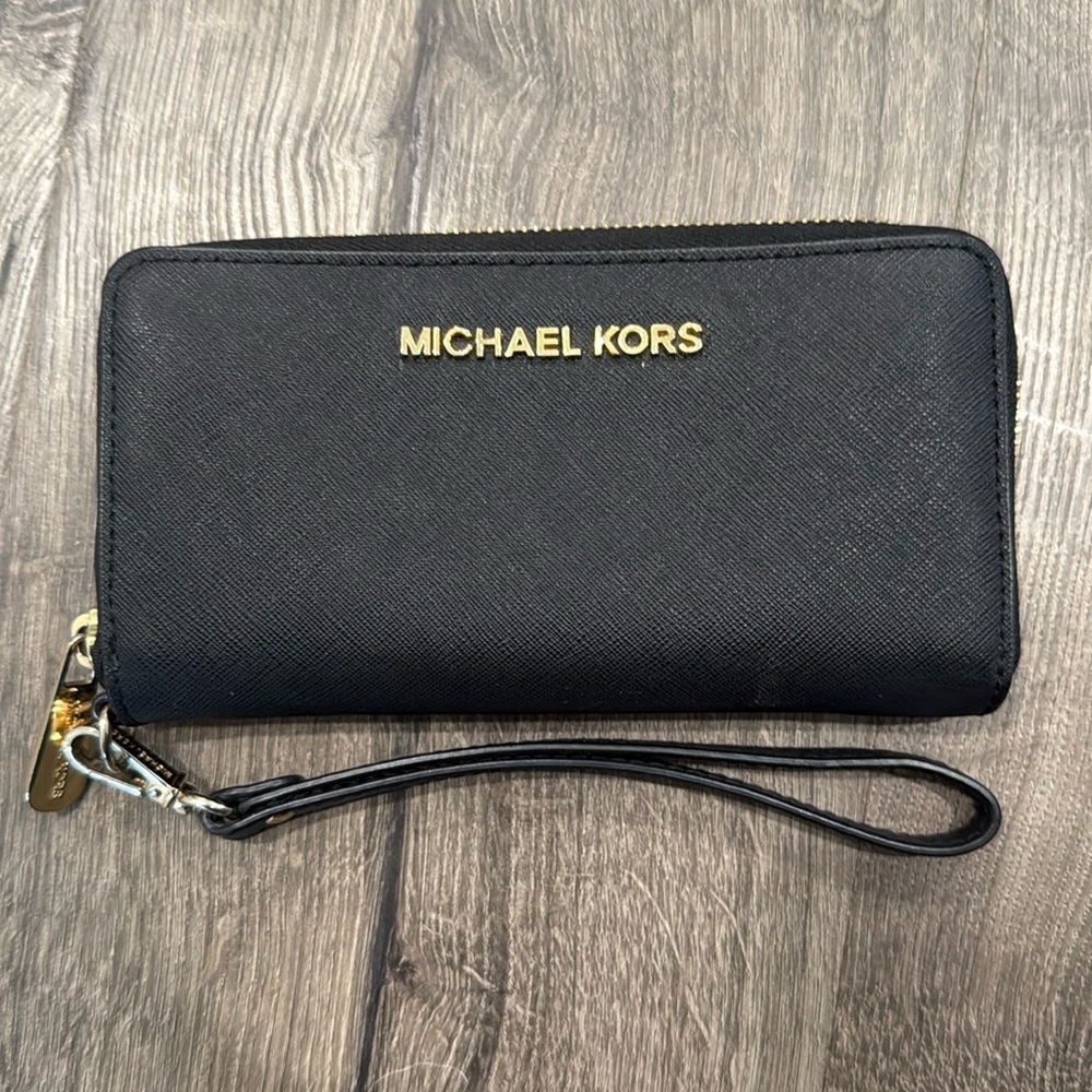 Michael Kors Black and Gold Zippy Wristlet Wallet